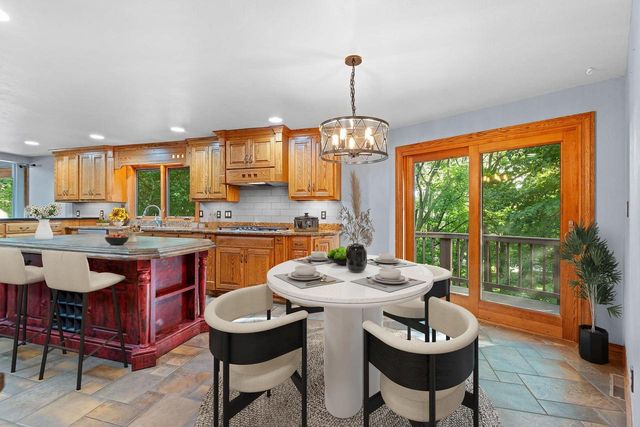 3046 BAY VIEW DRIVE, Green Bay, WI 54311