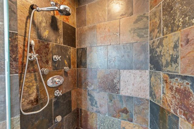 3046 BAY VIEW DRIVE, Green Bay, WI 54311