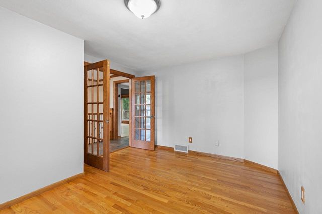 3046 BAY VIEW DRIVE, Green Bay, WI 54311