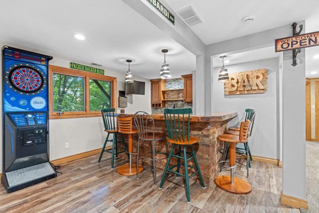 3046 BAY VIEW DRIVE, Green Bay, WI 54311