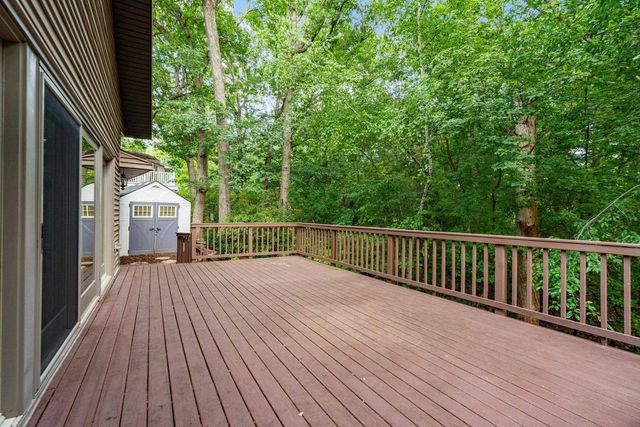 3046 BAY VIEW DRIVE, Green Bay, WI 54311