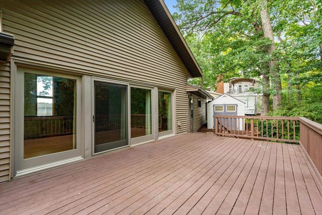 3046 BAY VIEW DRIVE, Green Bay, WI 54311