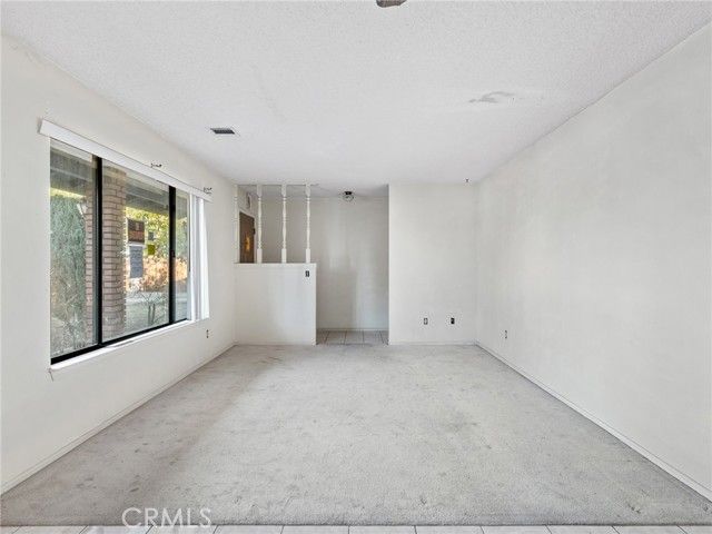 14669 La Brisa, Victorville, CA 92392