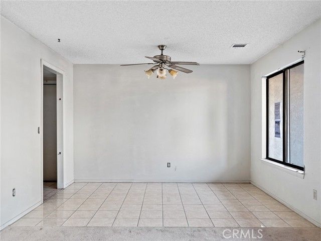 14669 La Brisa, Victorville, CA 92392