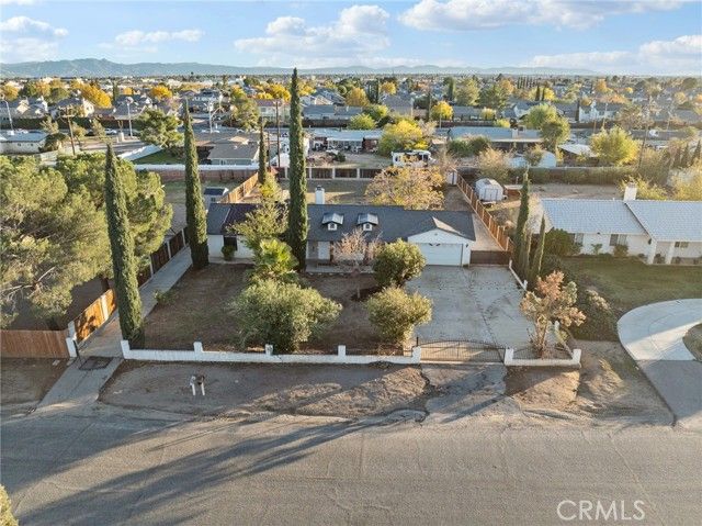 14669 La Brisa, Victorville, CA 92392