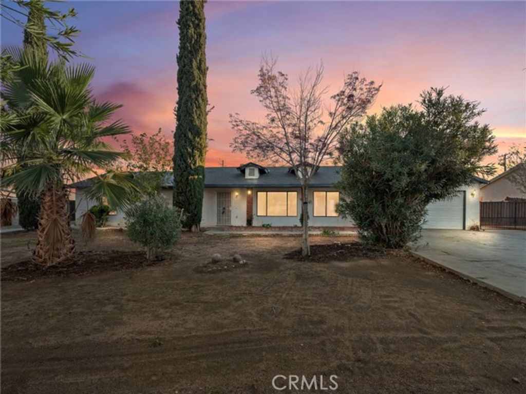 14669 La Brisa, Victorville, CA 92392