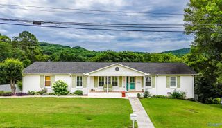 1918 Rosalie Ridge Drive NE, Huntsville, AL 35811