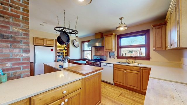 194 Old Sawmill Road, Orwell, VT 05778