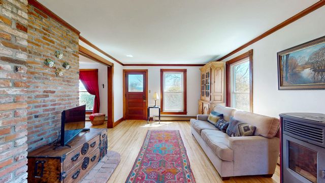 194 Old Sawmill Road, Orwell, VT 05778