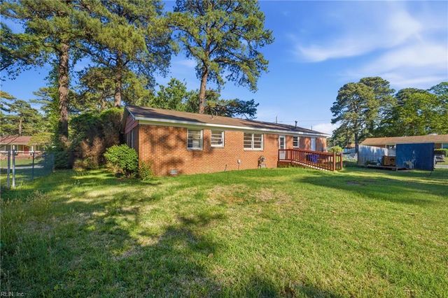 1414 Loren CRES, Portsmouth, VA 23701