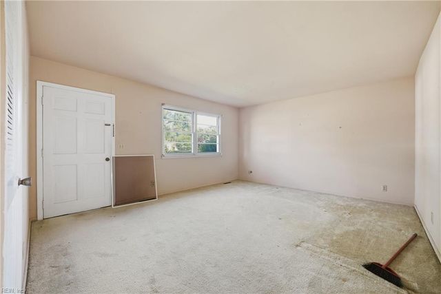 1414 Loren CRES, Portsmouth, VA 23701