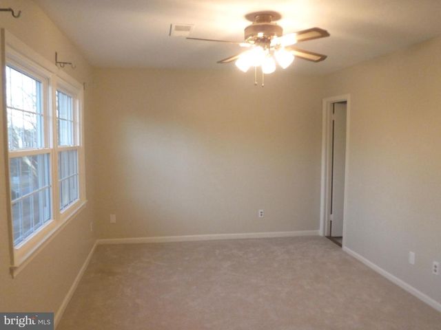 8519 FORRESTER BLVD, Springfield, VA 22152