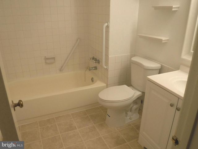 8519 FORRESTER BLVD, Springfield, VA 22152