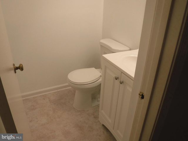 8519 FORRESTER BLVD, Springfield, VA 22152