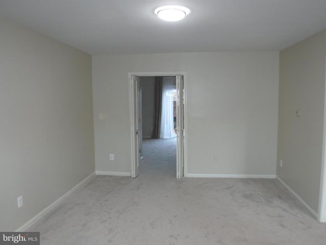 8519 FORRESTER BLVD, Springfield, VA 22152