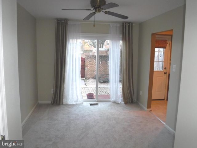 8519 FORRESTER BLVD, Springfield, VA 22152