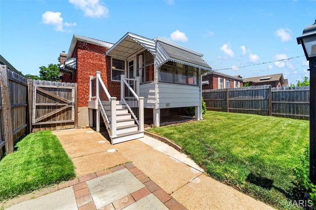 5440 Lindenwood Avenue, St Louis, MO 63109
