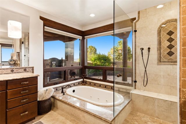42 San Juan Ranch Road, Santa Fe, NM 87506