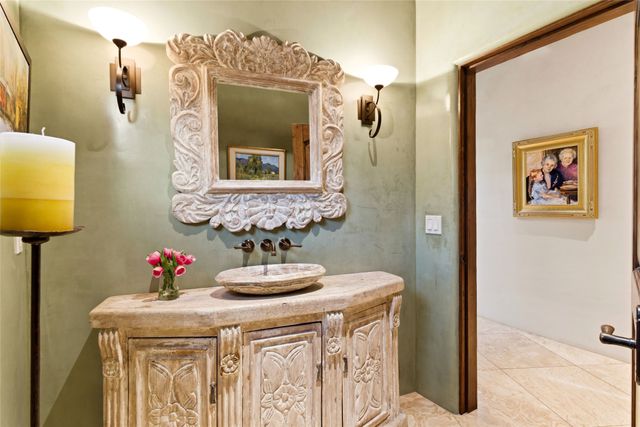 42 San Juan Ranch Road, Santa Fe, NM 87506