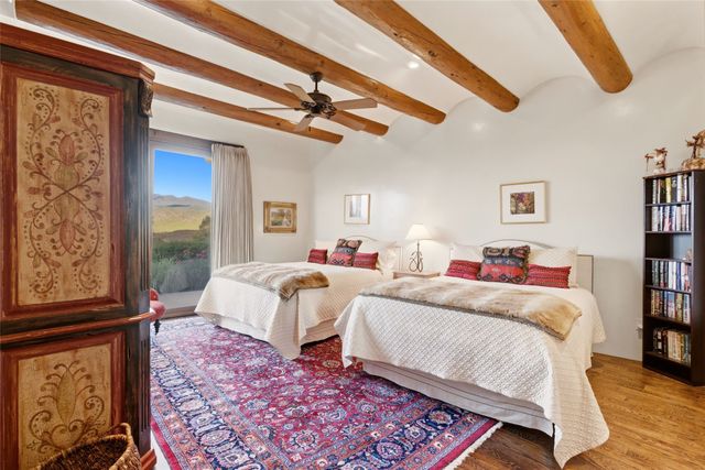 42 San Juan Ranch Road, Santa Fe, NM 87506