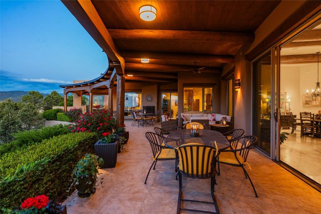 42 San Juan Ranch Road, Santa Fe, NM 87506