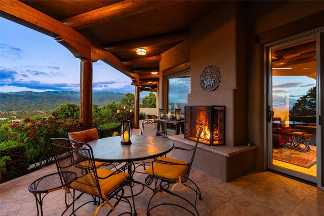 42 San Juan Ranch Road, Santa Fe, NM 87506