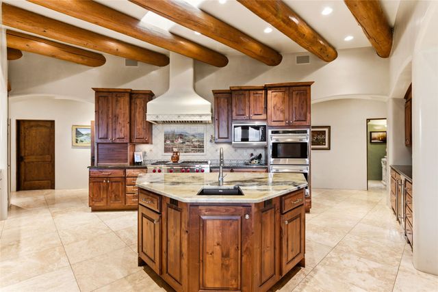 42 San Juan Ranch Road, Santa Fe, NM 87506