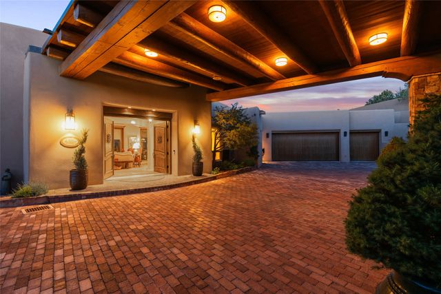 42 San Juan Ranch Road, Santa Fe, NM 87506
