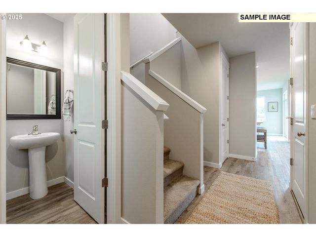 10257 Se VRADENBURG Rd 358, Happy Valley, OR 97086