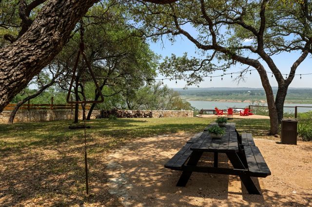 1017 Indian Mound RD, Spicewood, TX 78669
