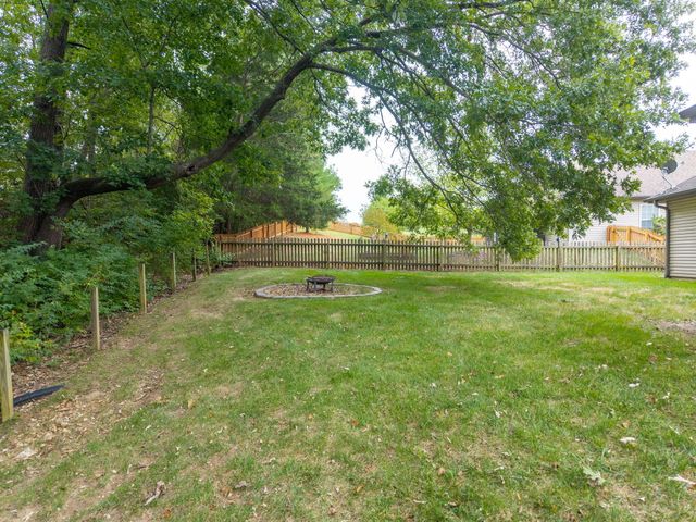 3507 CRABAPPLE LN, Columbia, MO 65203