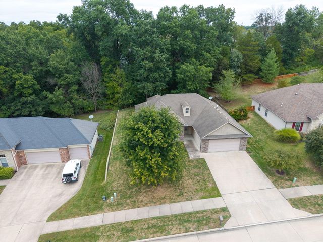 3507 CRABAPPLE LN, Columbia, MO 65203