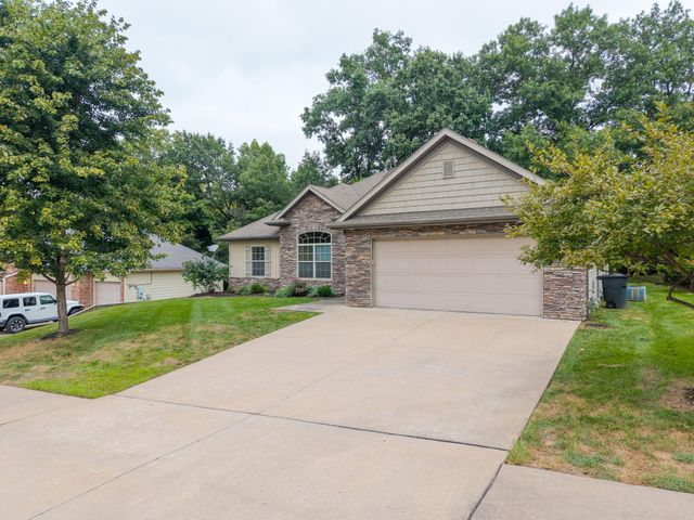 3507 CRABAPPLE LN, Columbia, MO 65203
