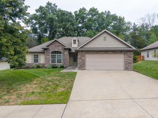 3507 CRABAPPLE LN, Columbia, MO 65203
