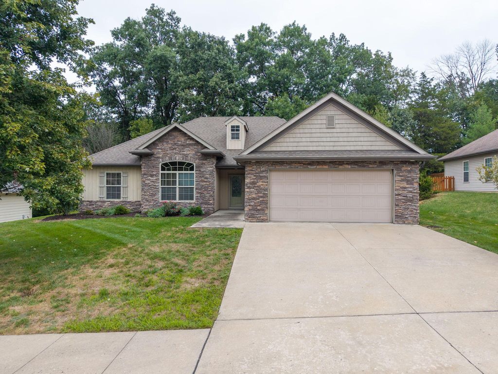 3507 CRABAPPLE LN, Columbia, MO 65203
