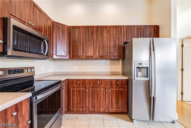 4011 SW 16th PL, Cape Coral, FL 33914