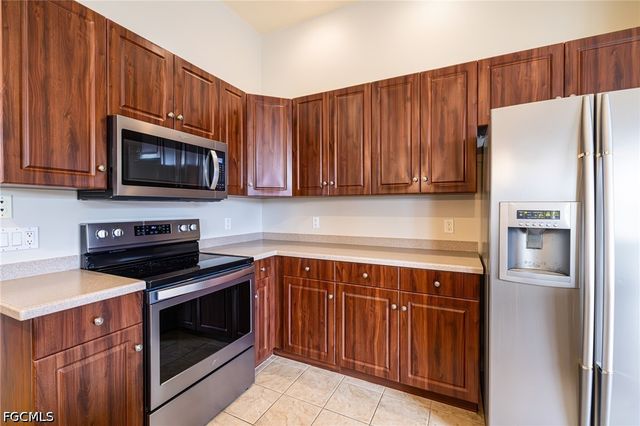 4011 SW 16th PL, Cape Coral, FL 33914