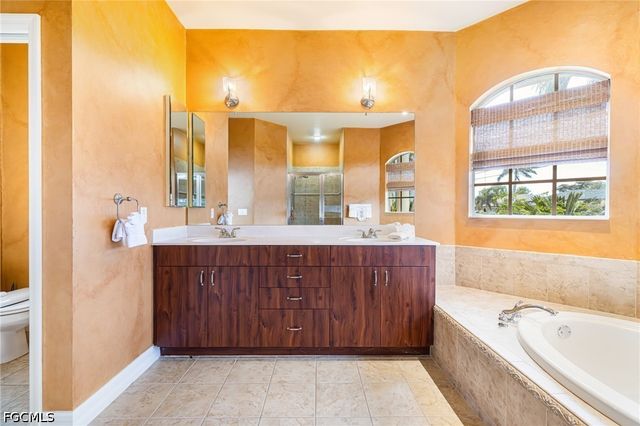 4011 SW 16th PL, Cape Coral, FL 33914