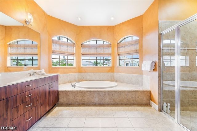 4011 SW 16th PL, Cape Coral, FL 33914