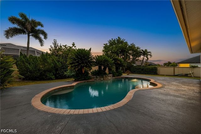4011 SW 16th PL, Cape Coral, FL 33914