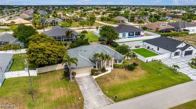 4011 SW 16th PL, Cape Coral, FL 33914