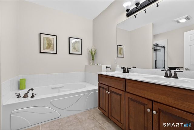 35 Todd Street 302, Hamden, CT 06518