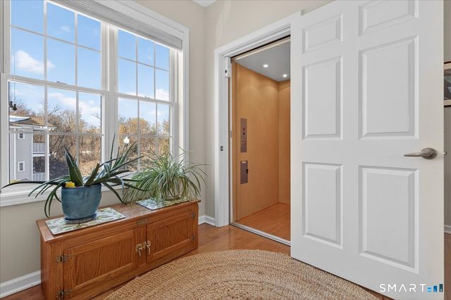 35 Todd Street 302, Hamden, CT 06518