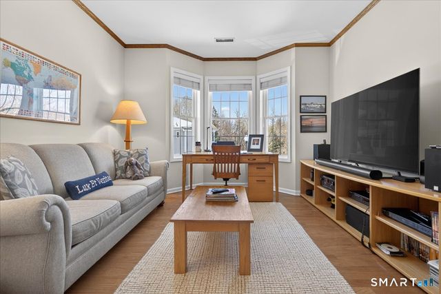 35 Todd Street 302, Hamden, CT 06518