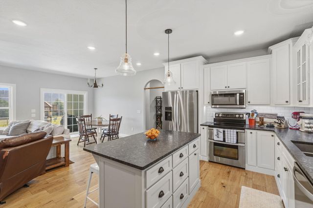 2628 E Farm Road 22, Fair Grove, MO 65648