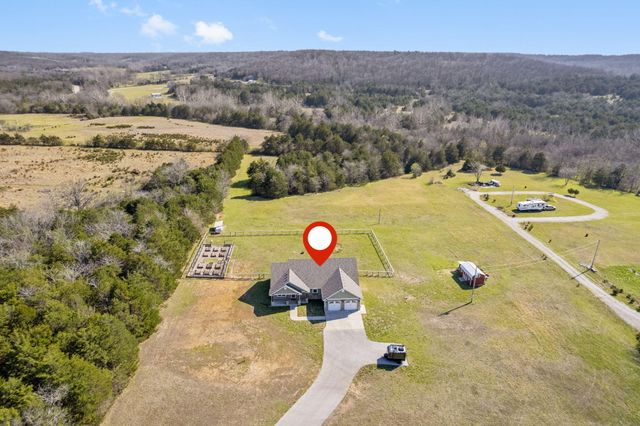 2628 E Farm Road 22, Fair Grove, MO 65648