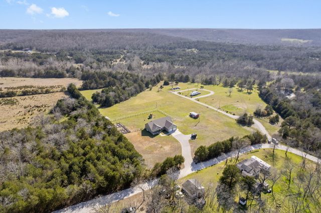 2628 E Farm Road 22, Fair Grove, MO 65648