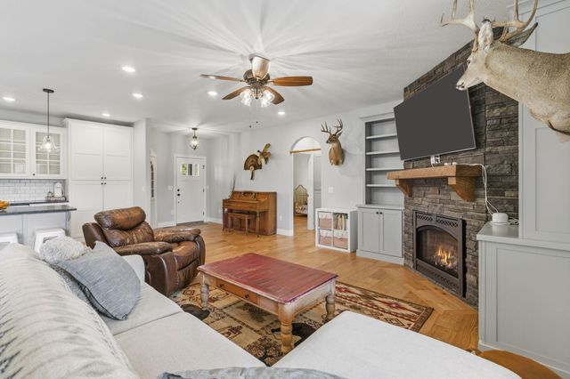 2628 E Farm Road 22, Fair Grove, MO 65648