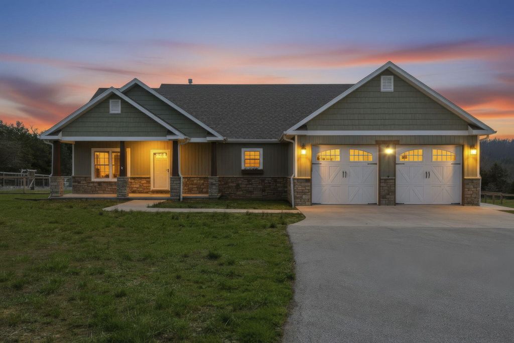 2628 E Farm Road 22, Fair Grove, MO 65648