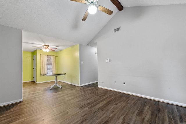 9404 Maryland Cove, Sherwood, AR 72120